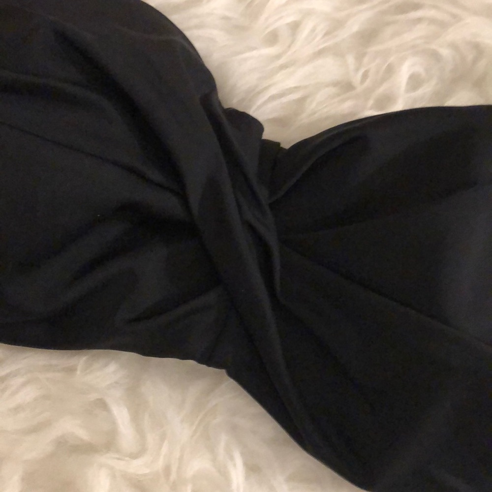 Victoria’s Secret Black Bandeau Bikini Top 36B